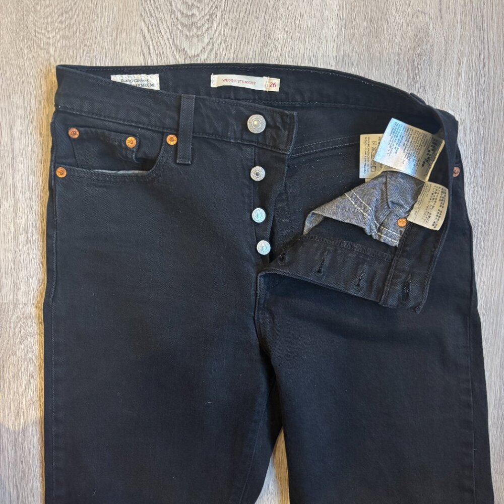 Levi's Women's Wedgie Straight Jeans Dark Black Size 26x26 - Picture 7 of 10